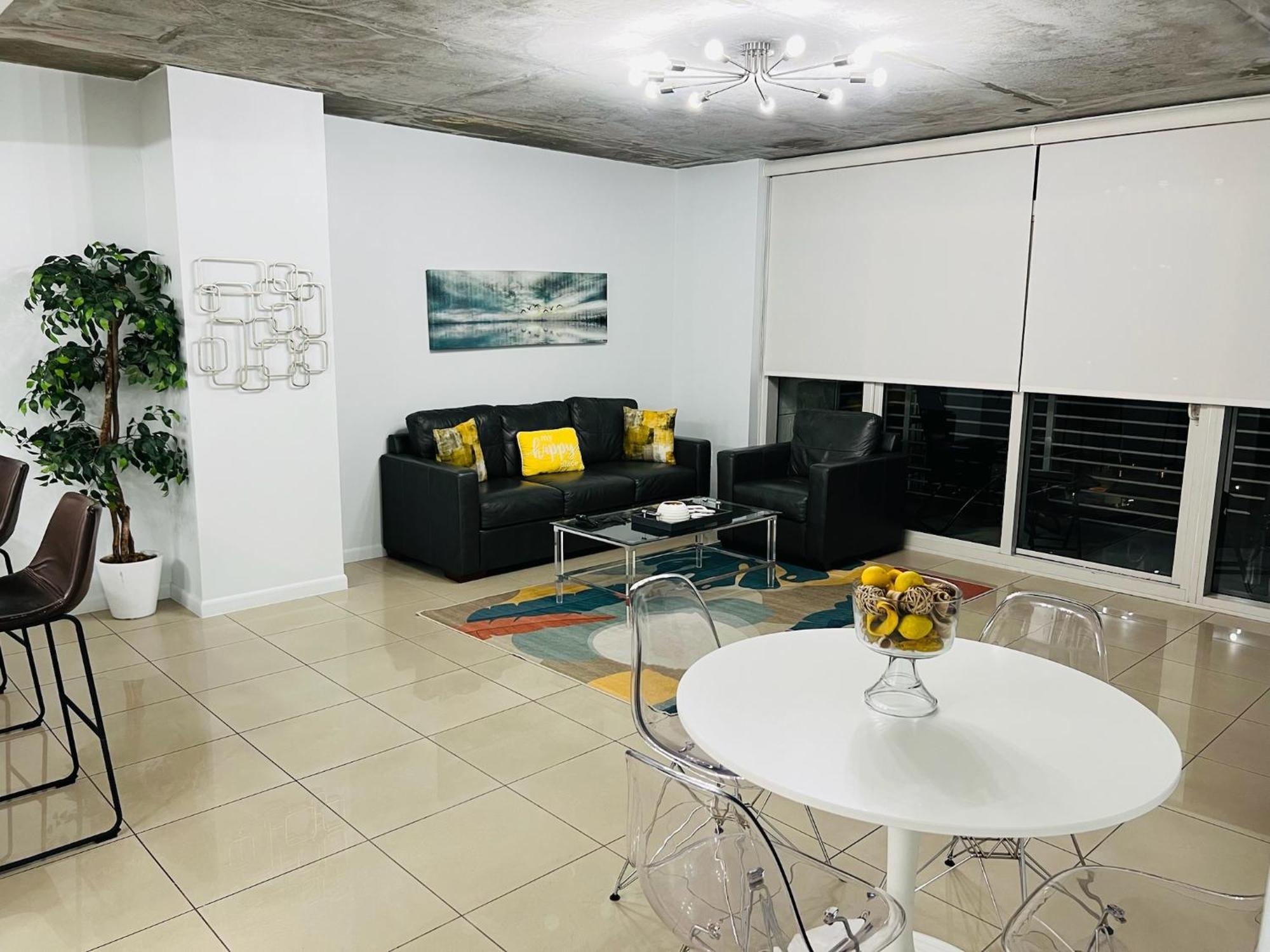 Spacious 2Bd 2Bth At Midblock Miami Eksteriør billede